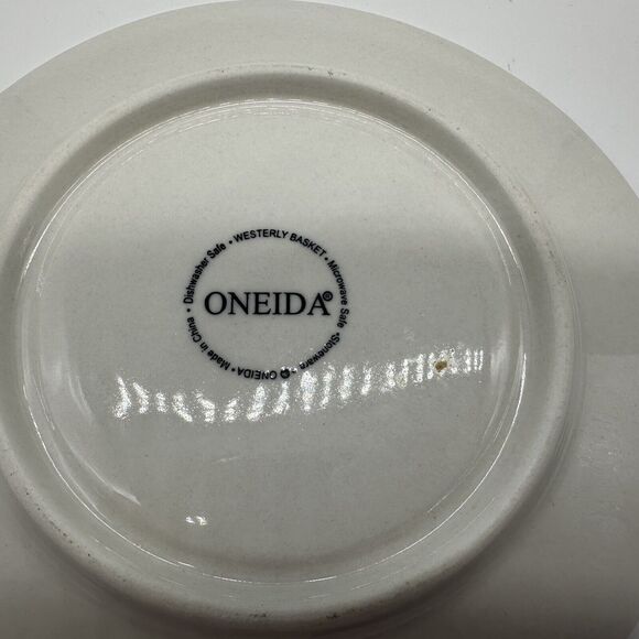 Set of Two Oneida Westerly Basket White Cup & Saucer Sets Cottage Core Tea Party - Picture 3 of 5